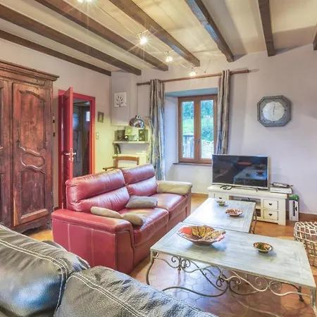 Amazing In With House A Mountain View Menet